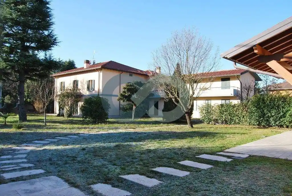 Appartamento in affitto a Rezzato