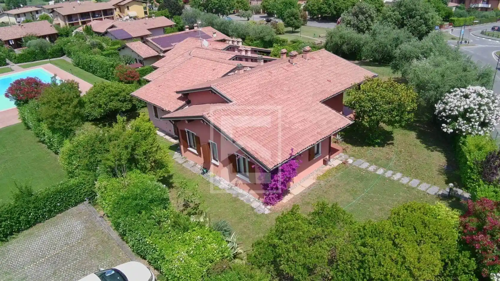Villa in vendita a San Felice del Benaco