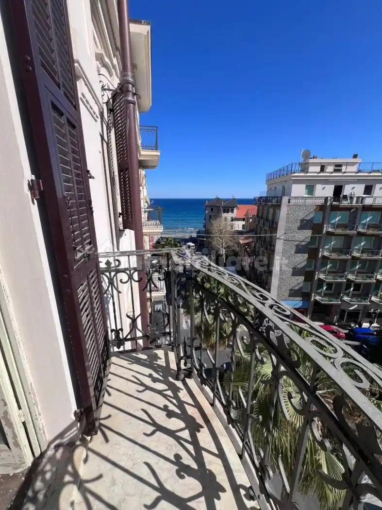 Appartamento in vendita a Alassio