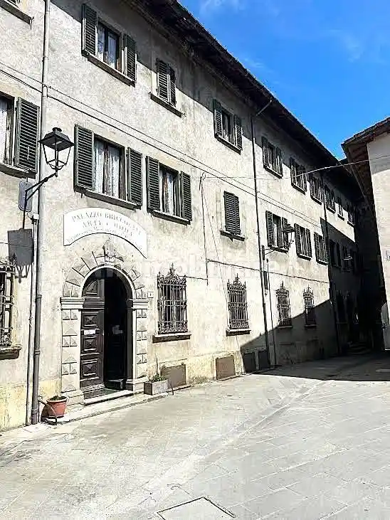 Palazzo - Edificio in vendita a Premilcuore