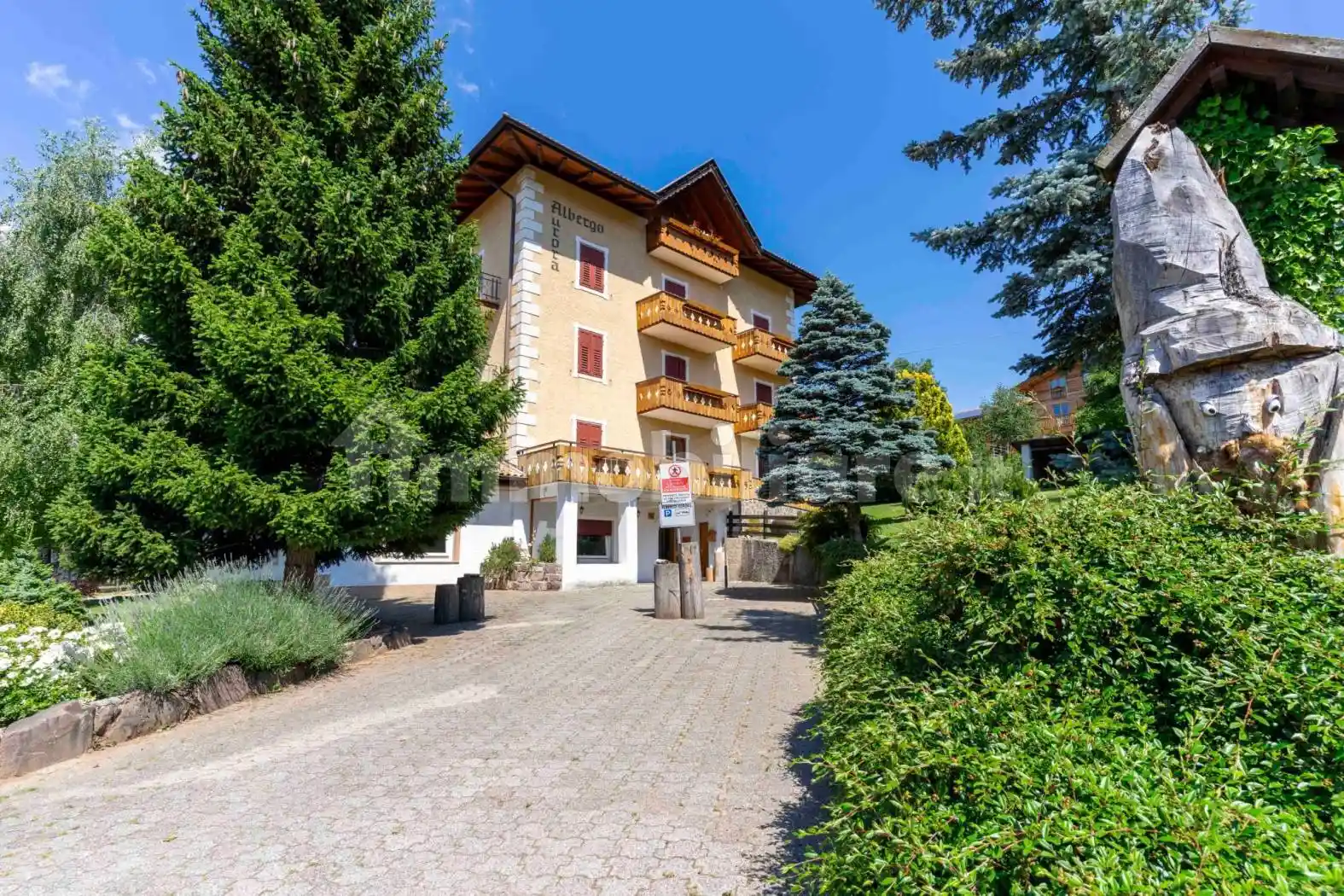 Palazzo - Edificio in vendita a Borgo d'Anaunia