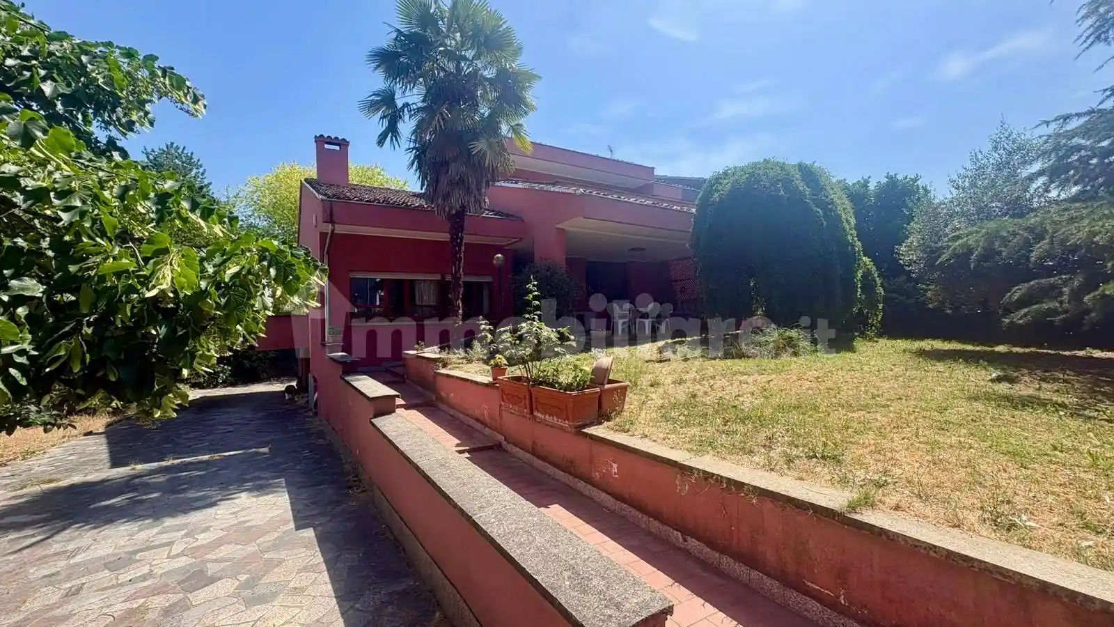 Villa in vendita a Parma