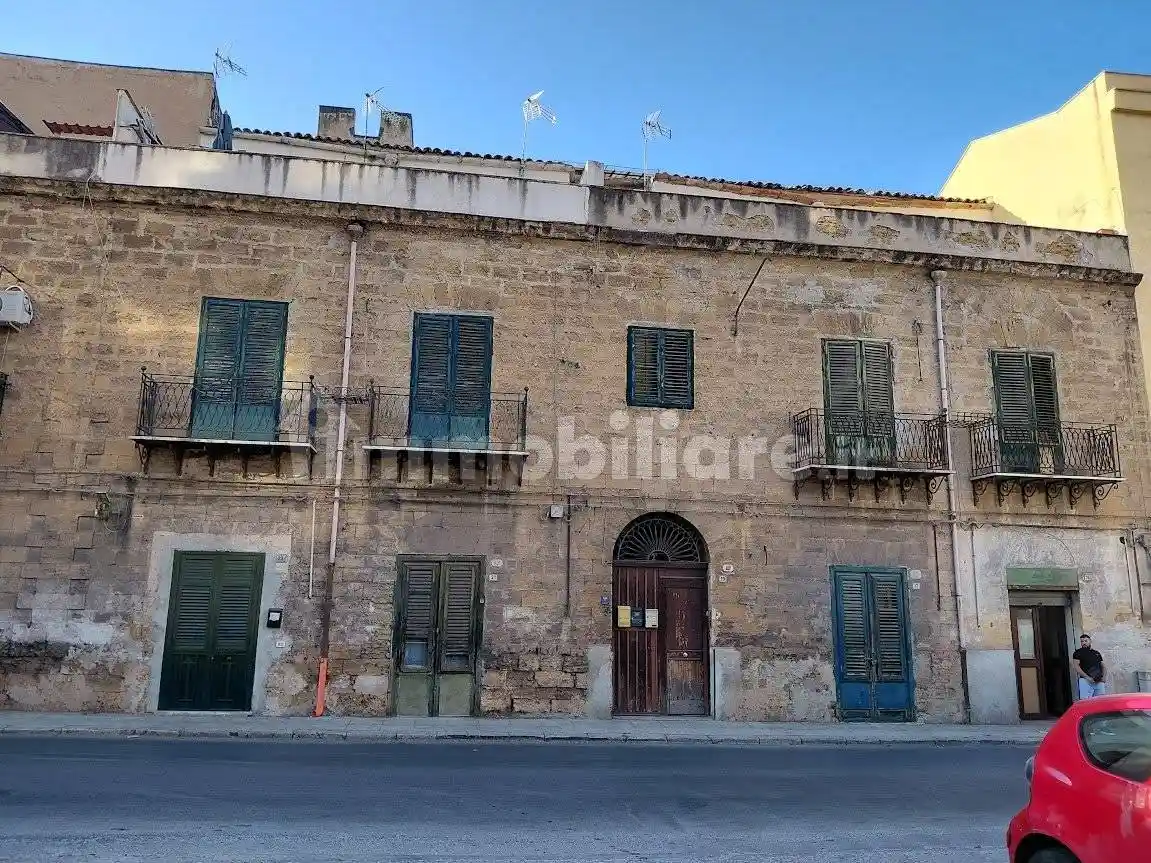 Appartamento in vendita a Palermo