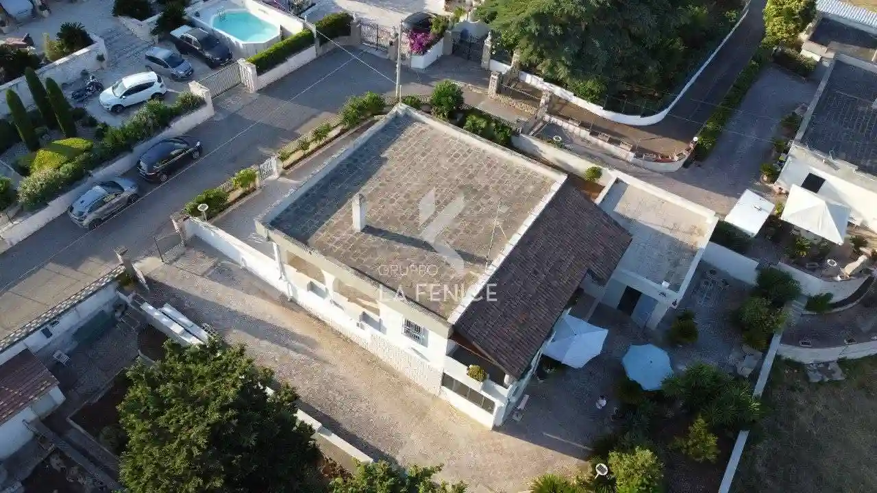Villa - foto 3