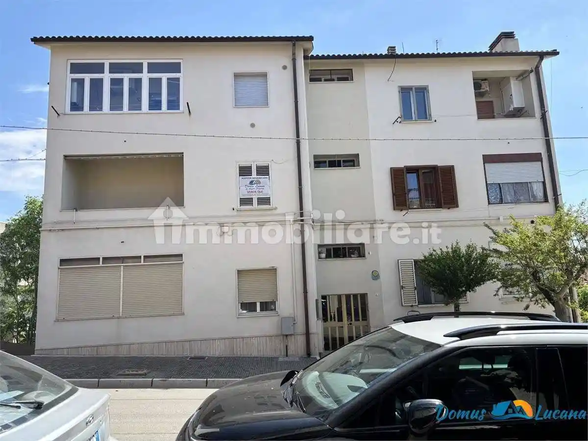 Appartamento in vendita a Pomarico