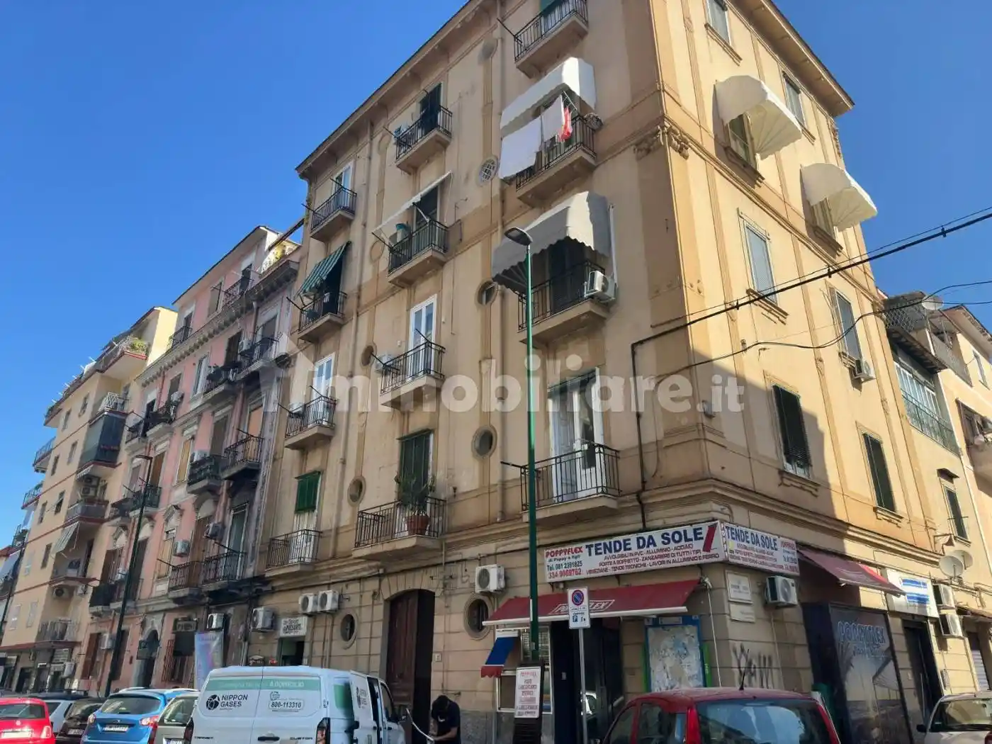 Appartamento in vendita a Napoli