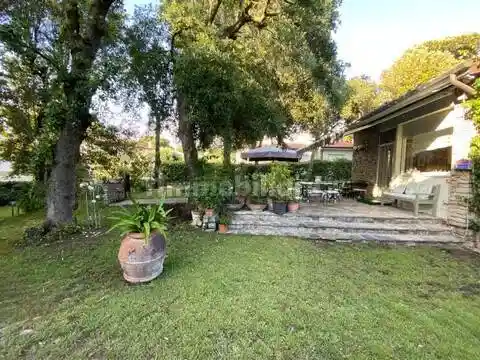 Villa in affitto a Pisa