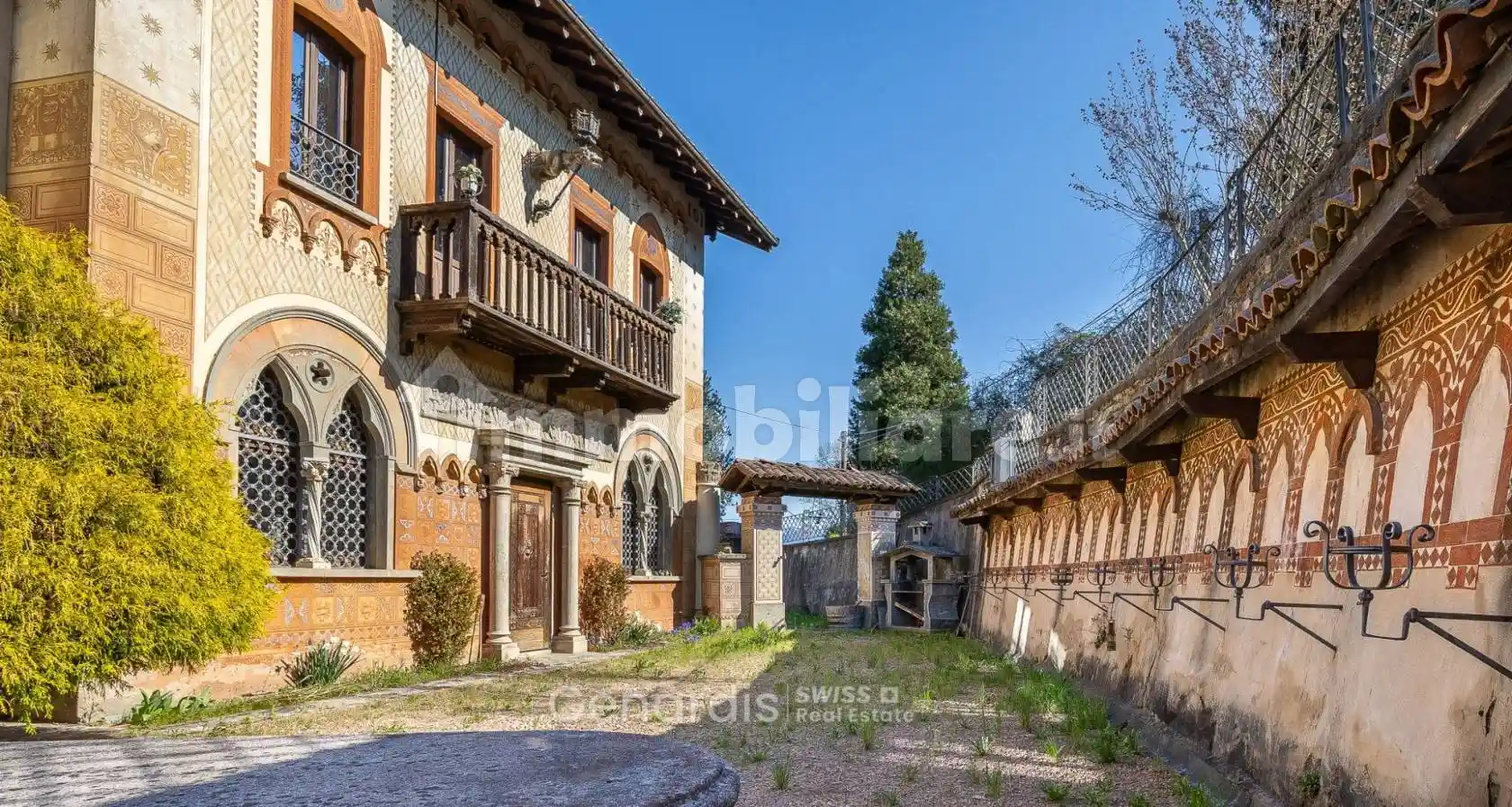 Villa in vendita a Cadegliano-Viconago