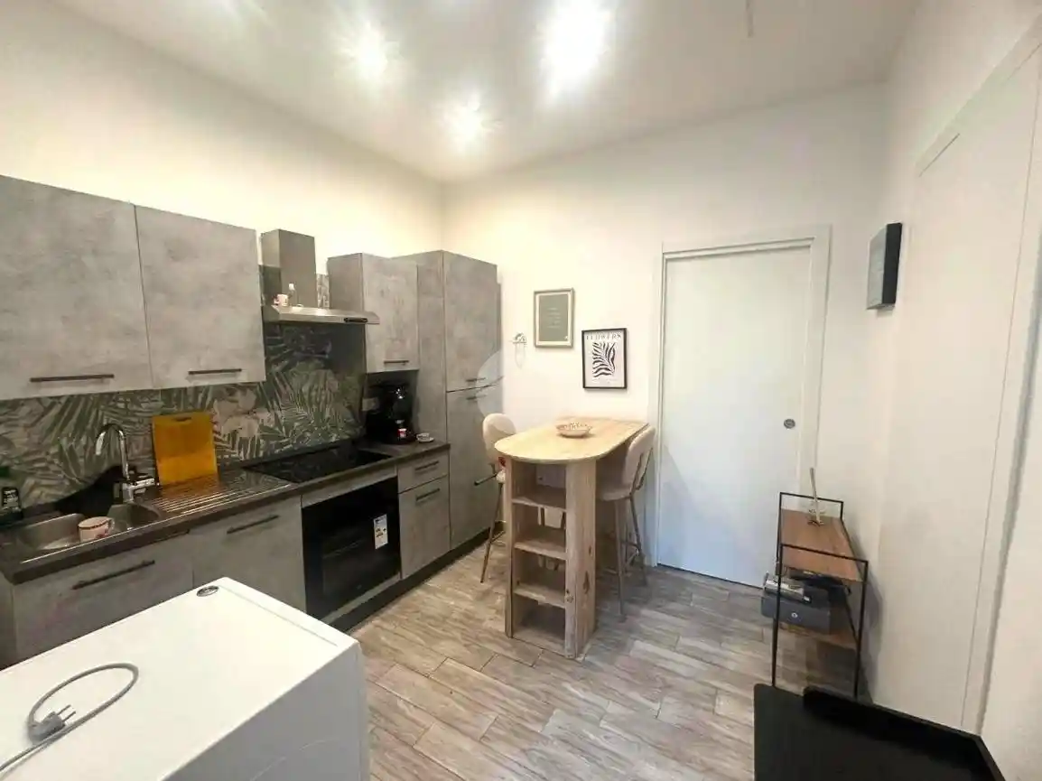 Appartamento in vendita a Napoli