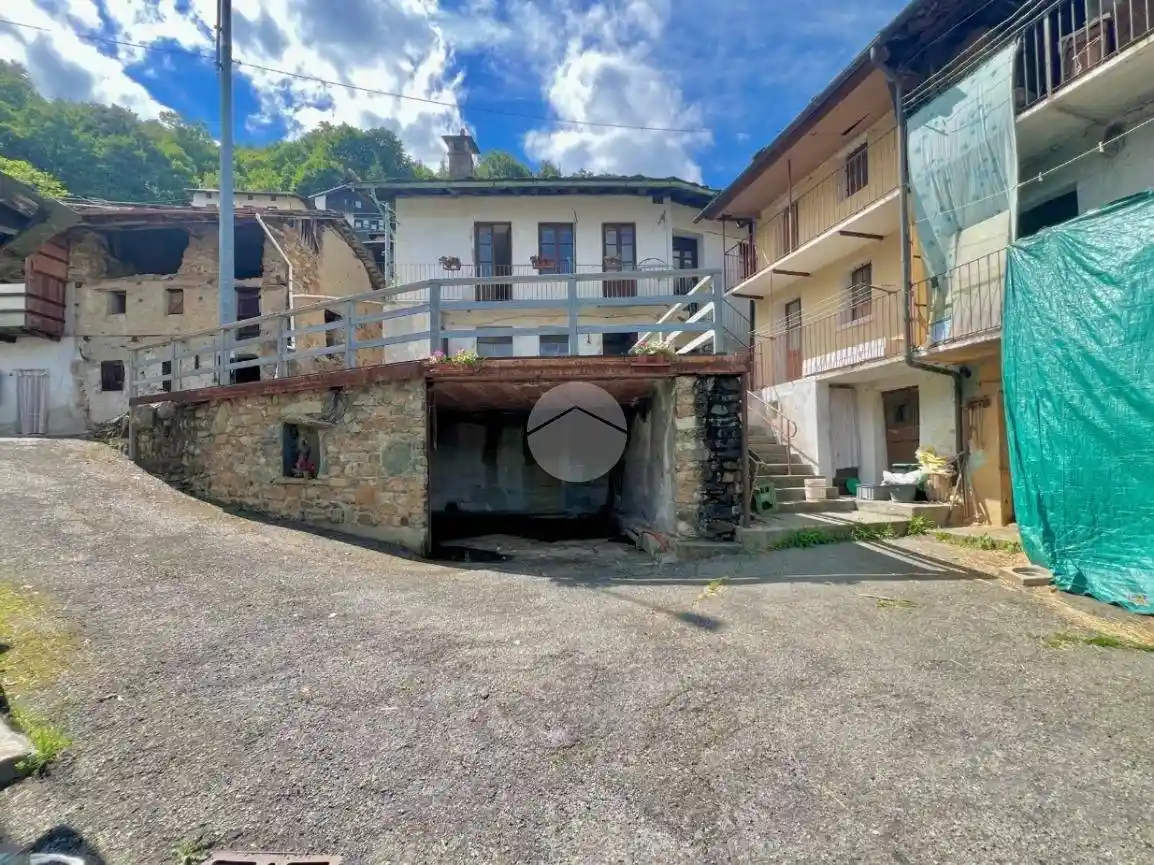 Rustico - Casale in vendita a Traves