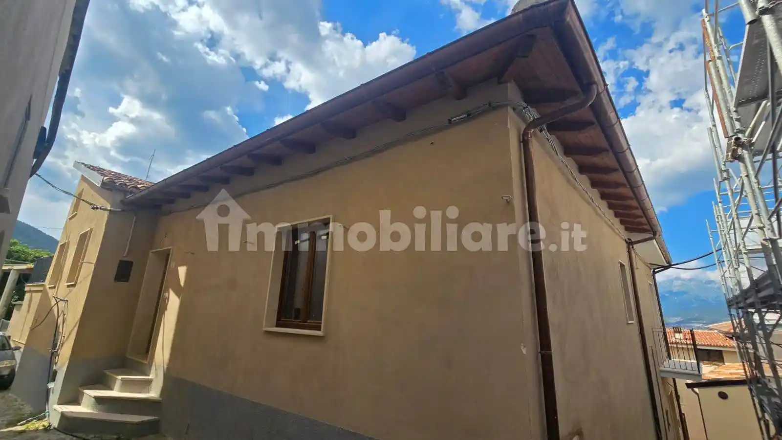 Casa indipendente in vendita a L'Aquila