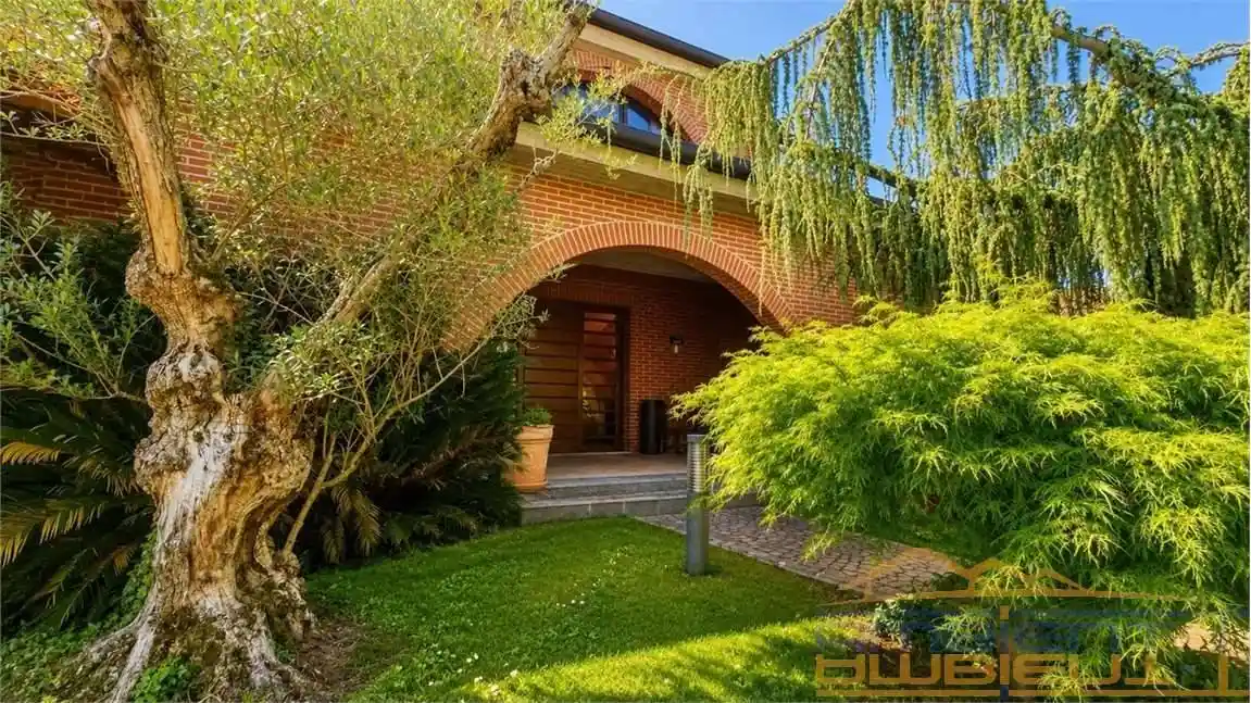 Villa in vendita a Bernareggio