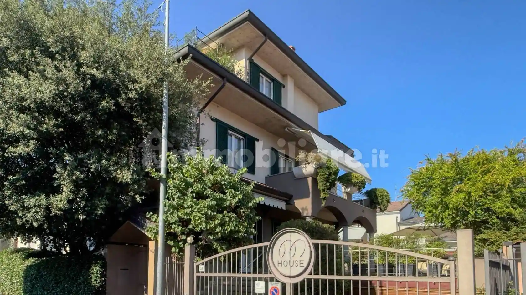 Villa in vendita a Cernusco sul Naviglio