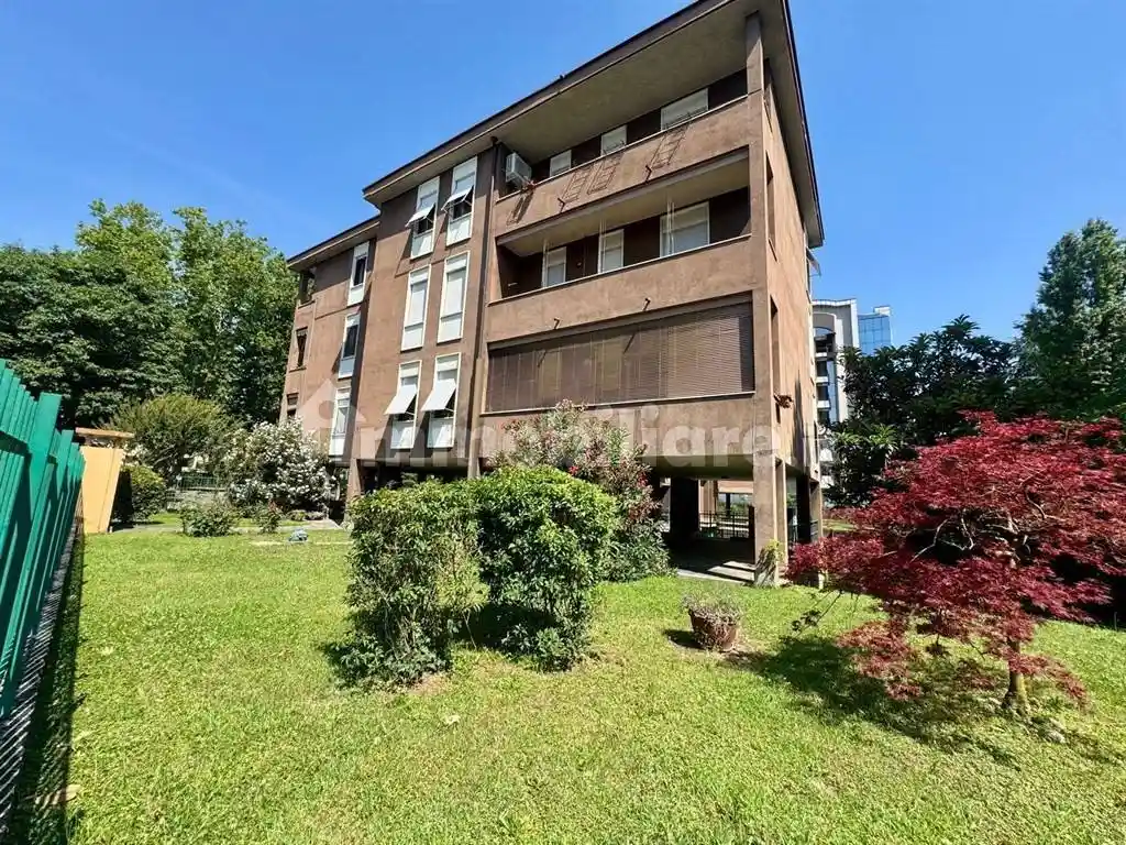 Appartamento in vendita a Monza