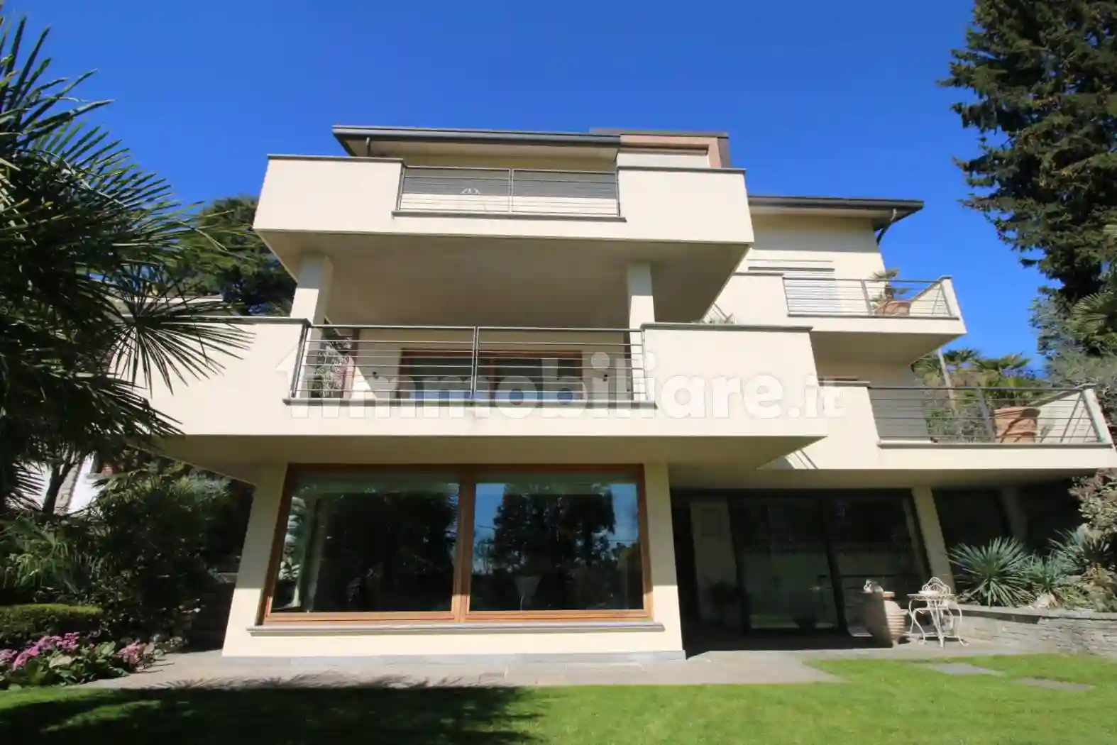Villa - foto 2