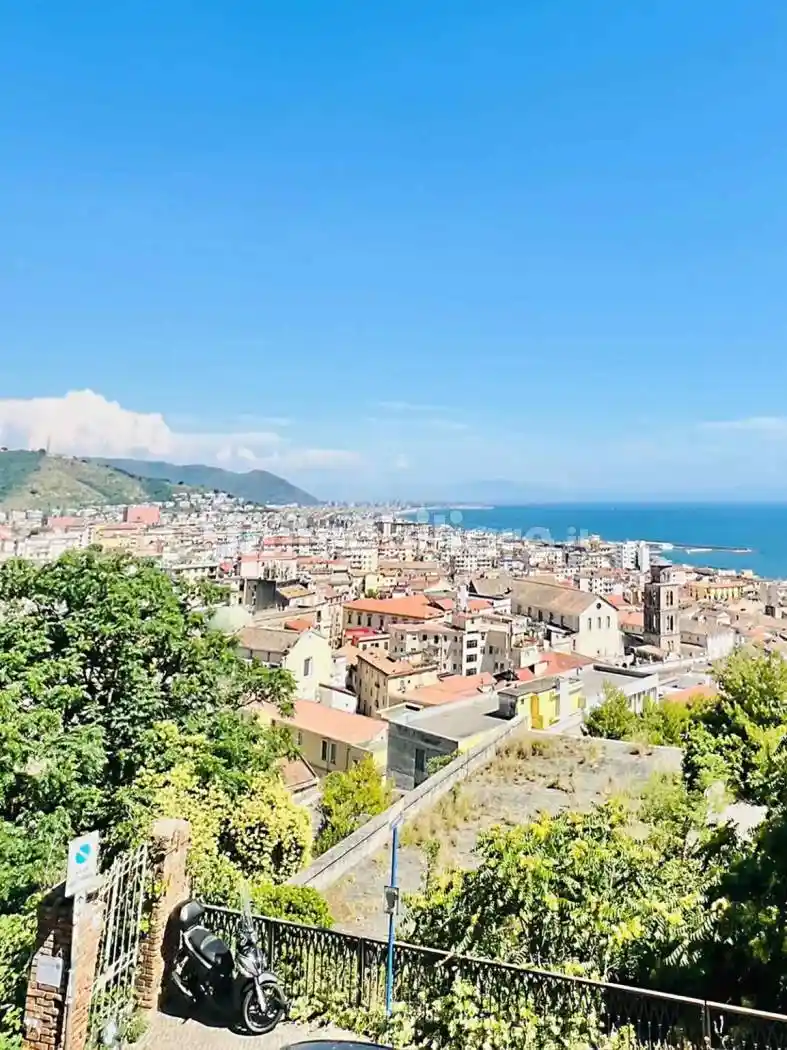 Appartamento in vendita a Salerno