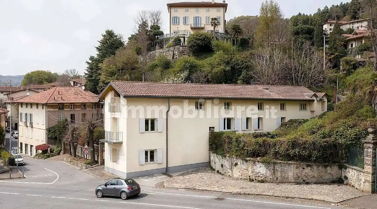 Appartamento in vendita a Villa d'Adda