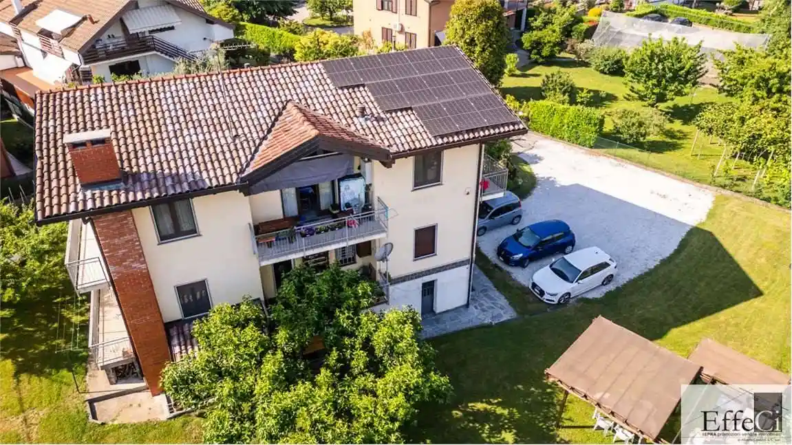 Villa in vendita a Ispra