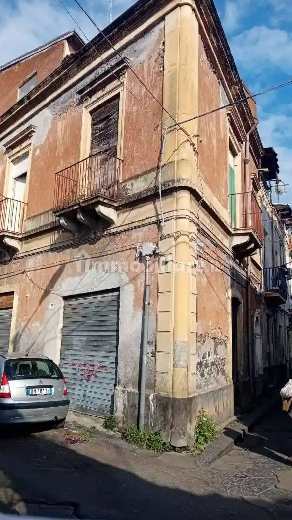 Casa indipendente in vendita a Catania