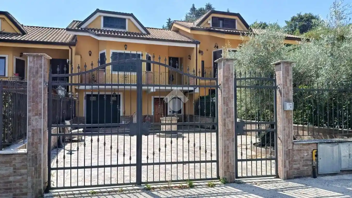 Villetta a schiera in affitto a Alatri