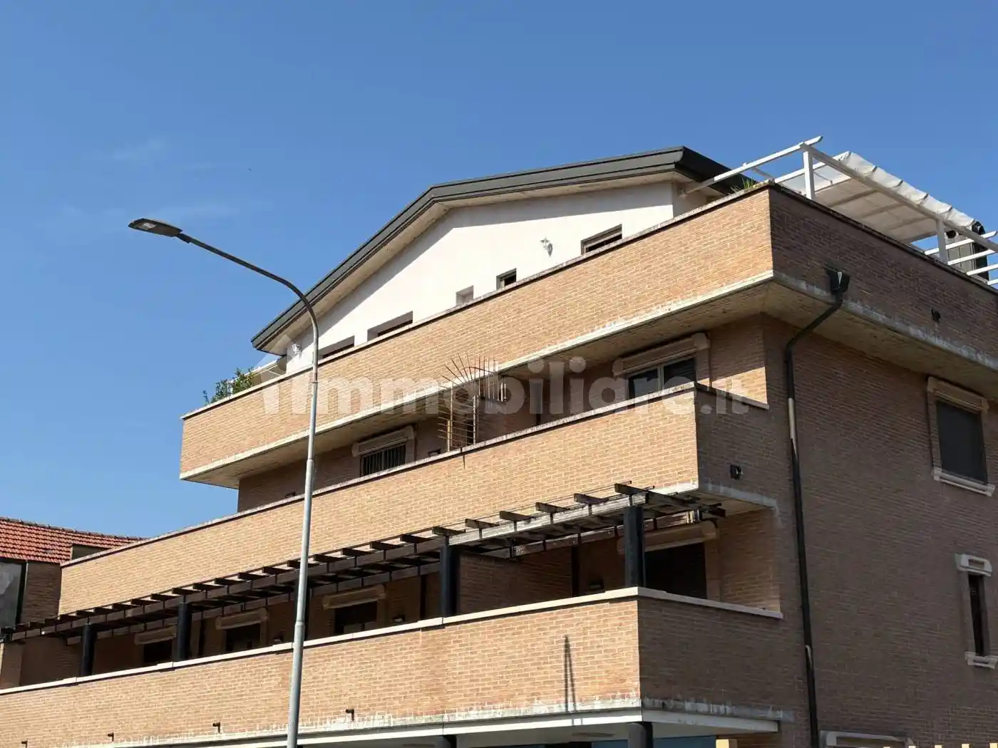 Appartamento in vendita a Rho