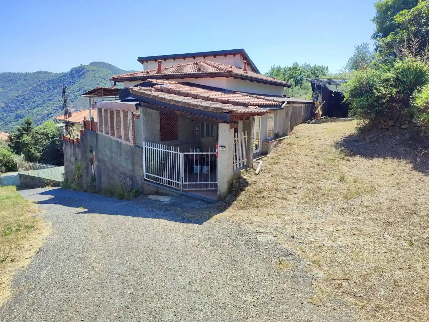 Casa indipendente in vendita a Varazze
