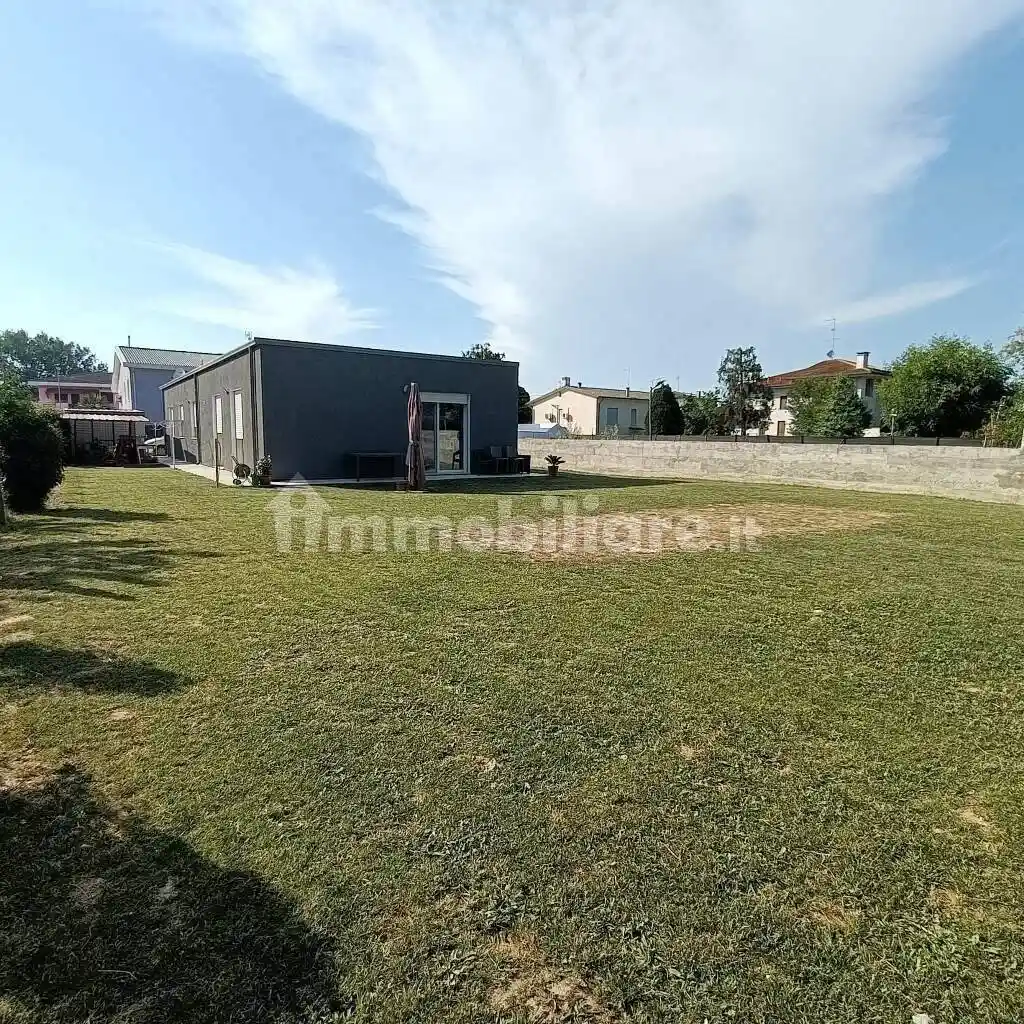 Villa in vendita a Rovigo