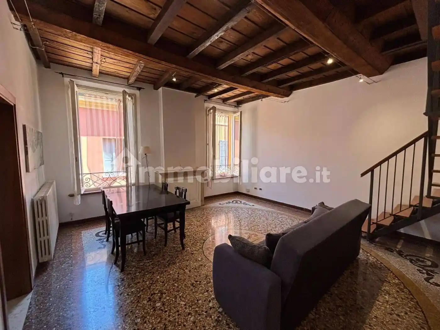 Appartamento in vendita a Modena