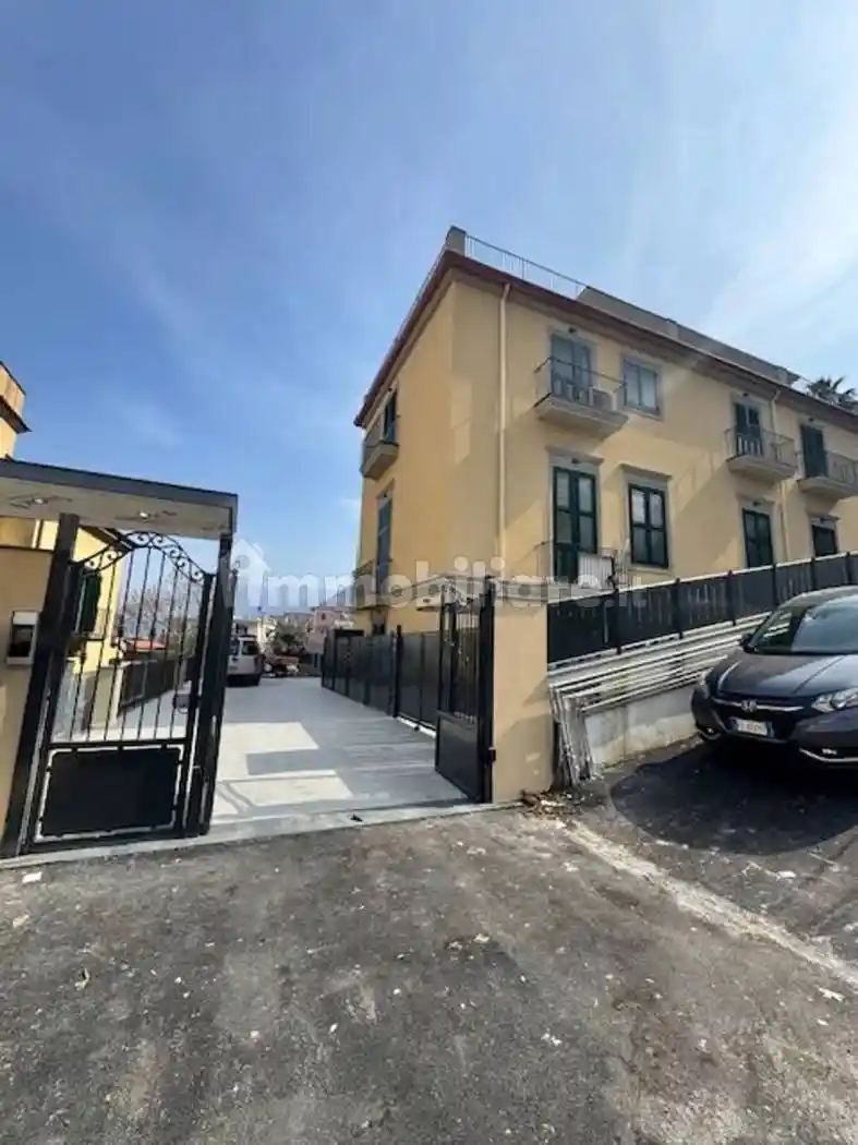 Appartamento in vendita a Castellammare di Stabia