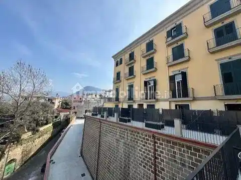 Appartamento in vendita a Castellammare di Stabia