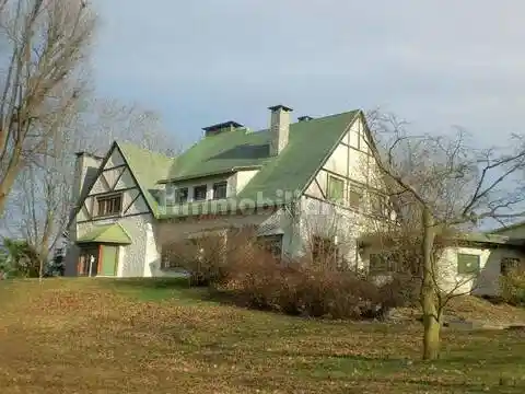 Villa in vendita a Buguggiate