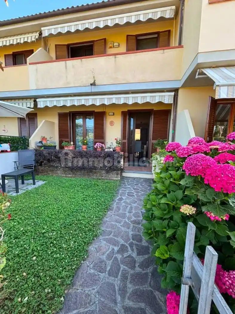 Villetta a schiera in vendita a Vecchiano