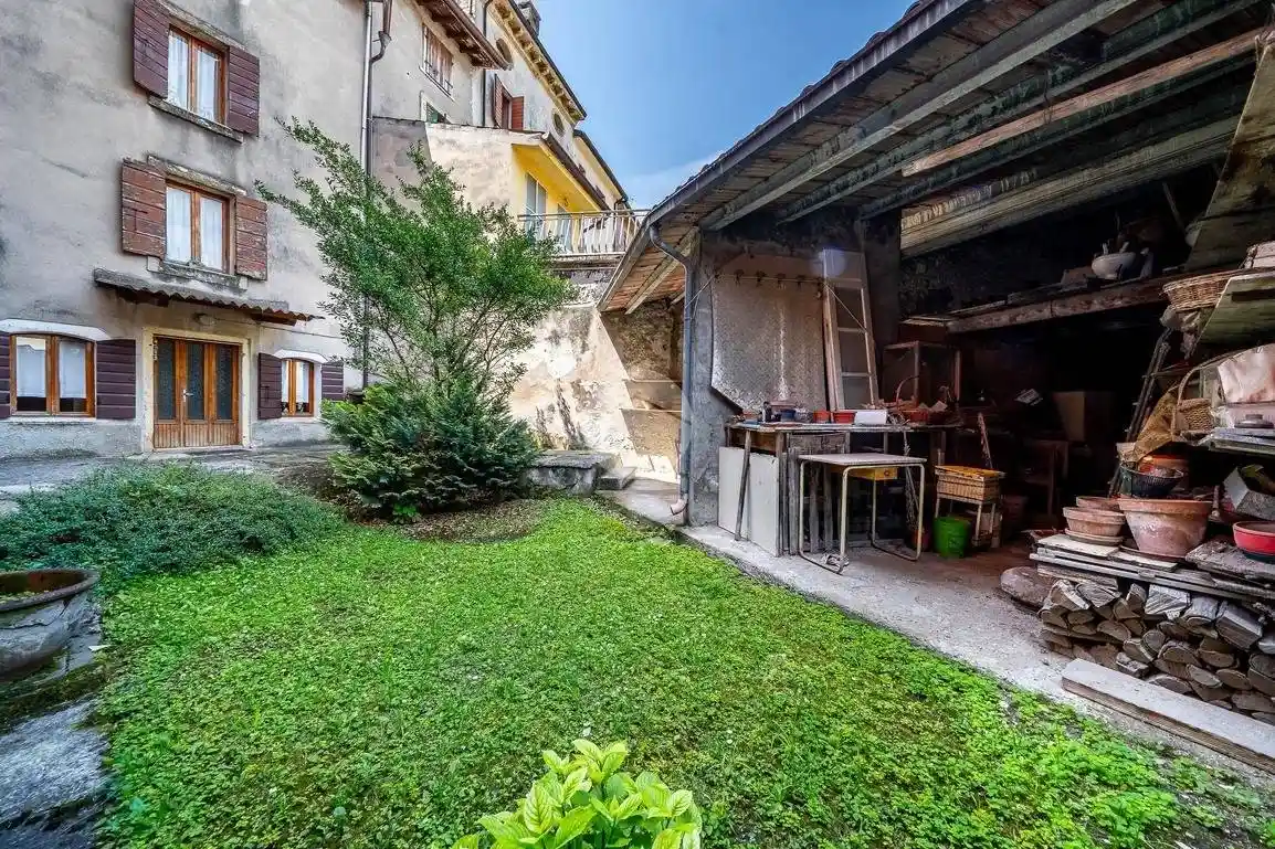 Palazzo - Edificio in vendita a Negrar di Valpolicella