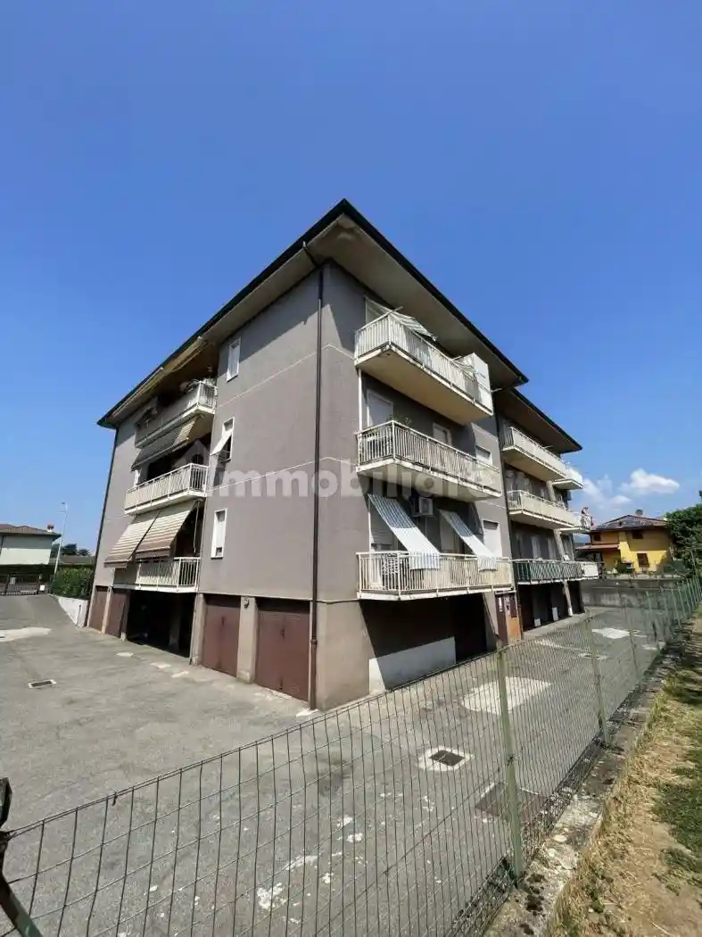 Appartamento in vendita a Bonate Sopra