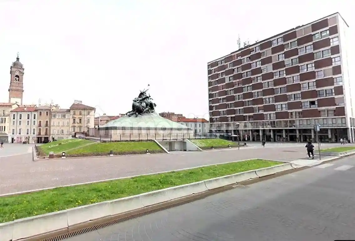 Appartamento in affitto a Monza