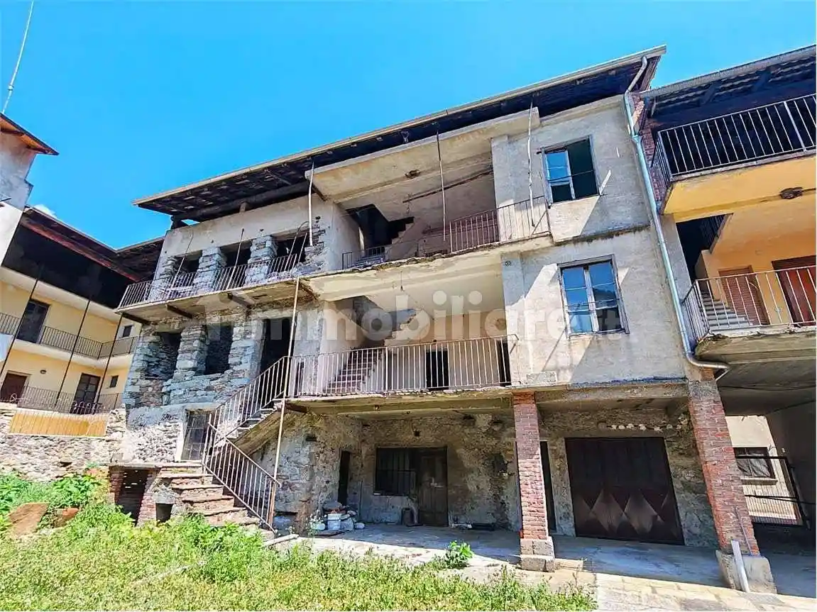 Casa indipendente in vendita a Tavagnasco