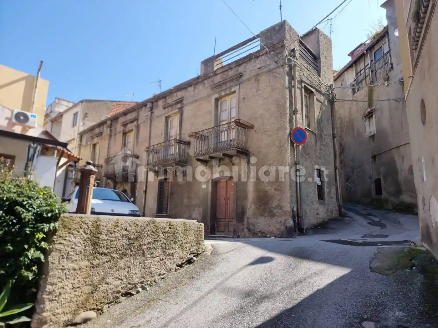 Casa indipendente in vendita a Mazzarrà Sant'Andrea
