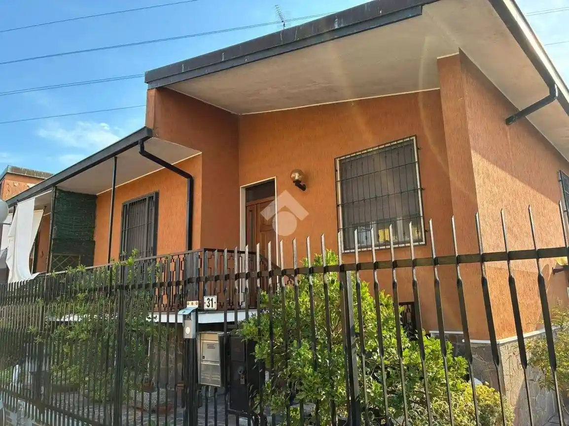 Villa in vendita a Corbetta