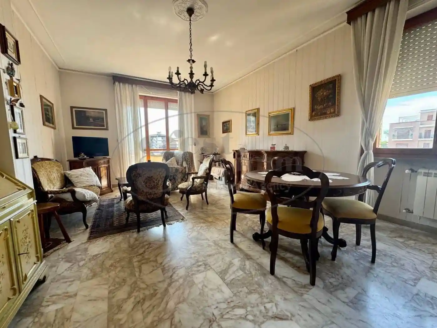 Appartamento in vendita a Livorno