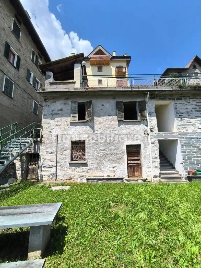Appartamento in vendita a Chiesa in Valmalenco