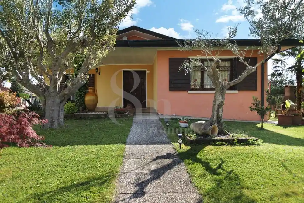 Villa in vendita a Cona