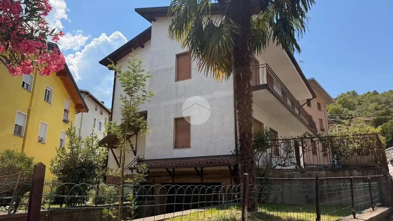 Casa indipendente in vendita a Darfo Boario Terme