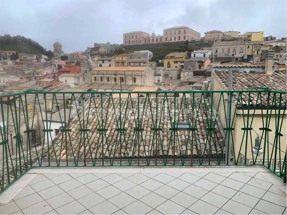 Appartamento in vendita a Buccheri