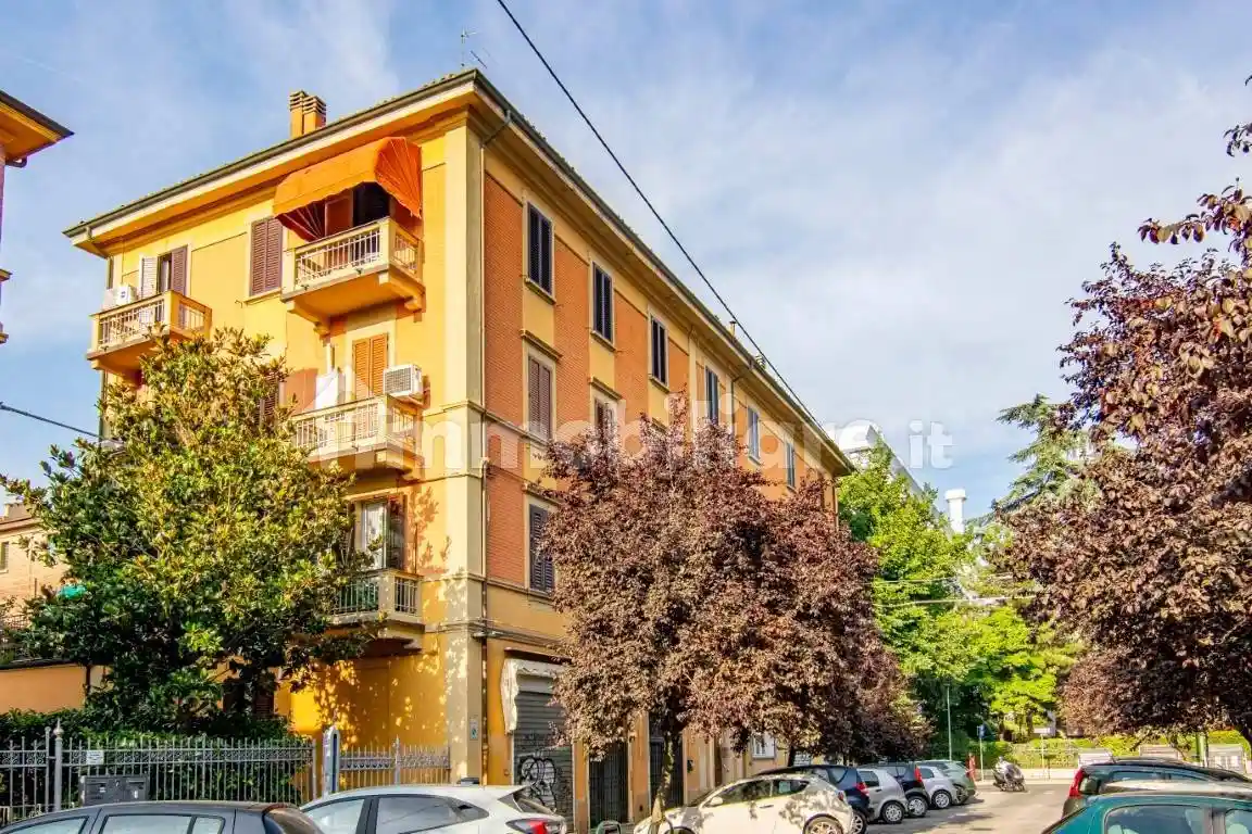 Appartamento in affitto a Bologna