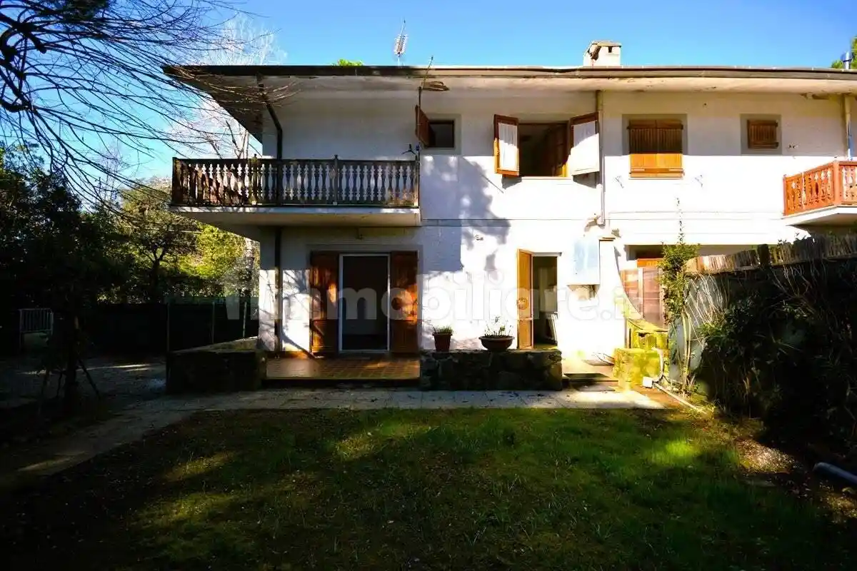 Villetta a schiera in vendita a Massa