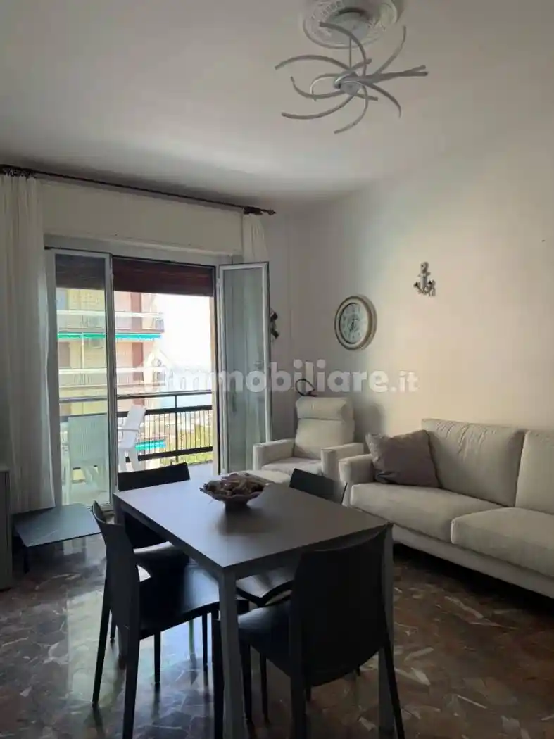 Appartamento in affitto a Spotorno