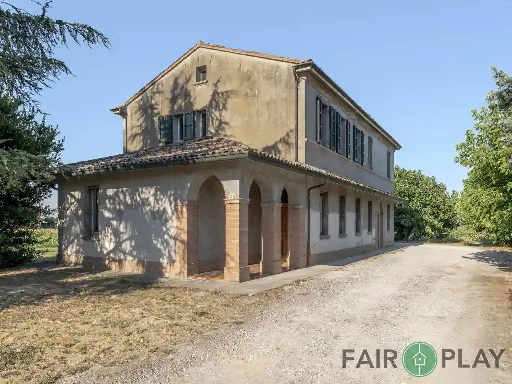 Casa indipendente in vendita a Forlì