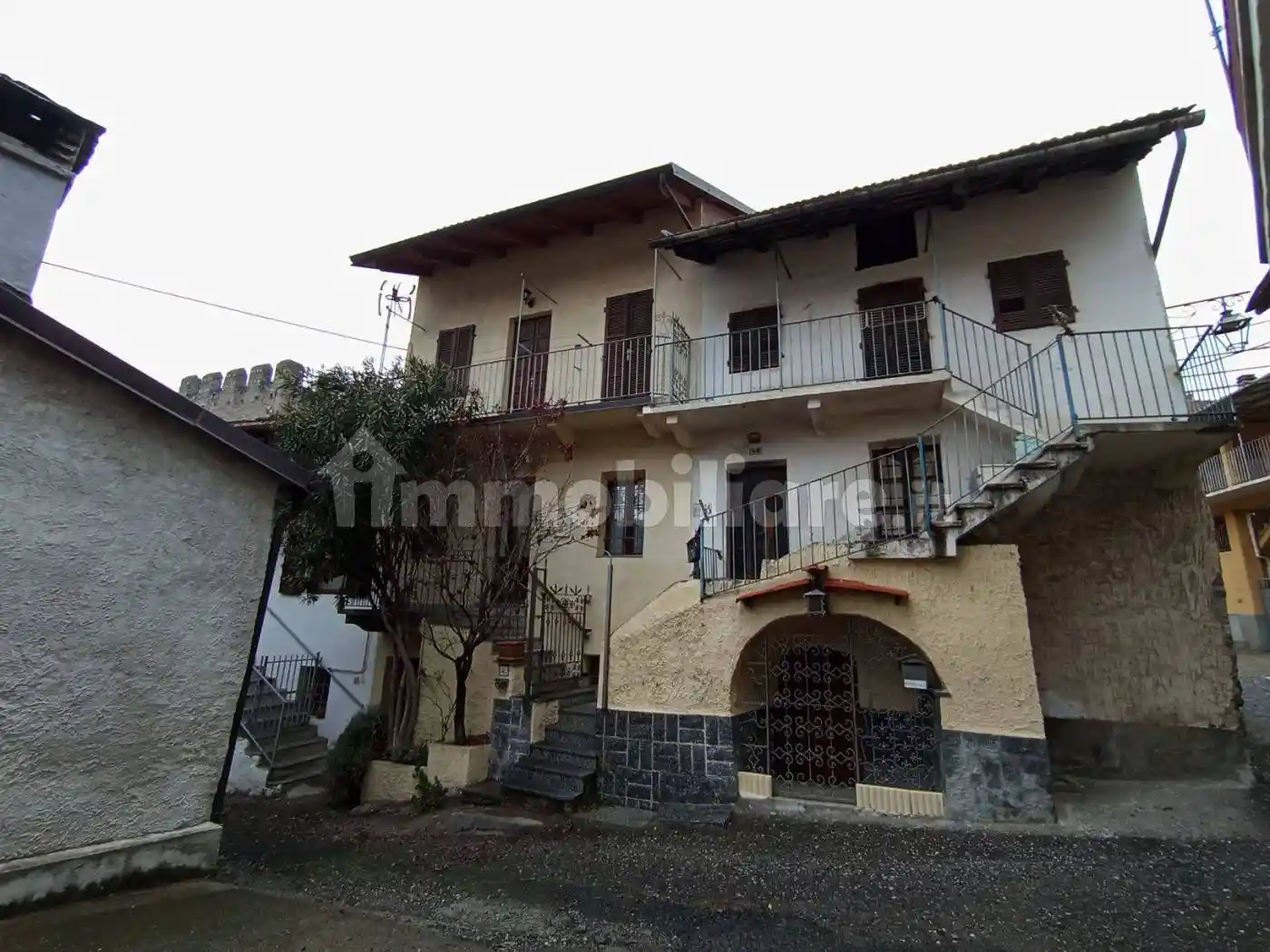 Casa indipendente in vendita a San Didero