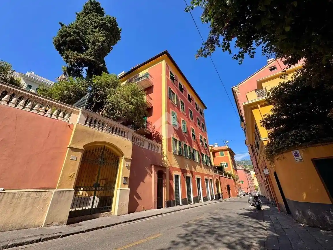 Appartamento in vendita a Genova