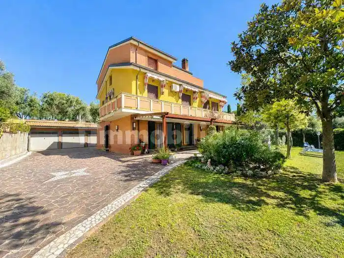 Villa in vendita a Senigallia